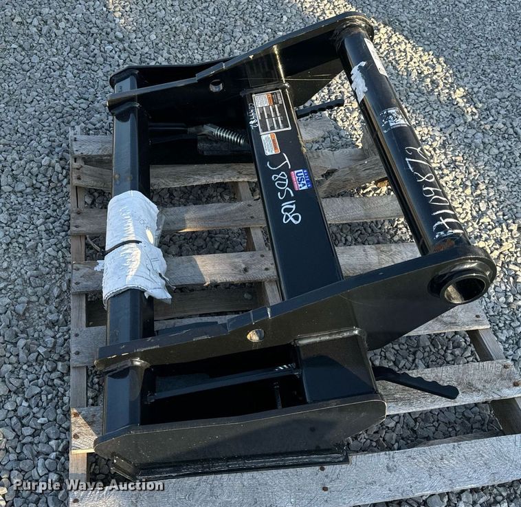 image for item EH7190 2023 Manitou J805108 telehandler to skid steer adapter