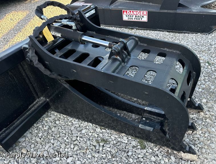 image for item EH7194 Prime skid steer grapple bucket