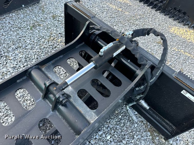 image for item EH7194 Prime skid steer grapple bucket