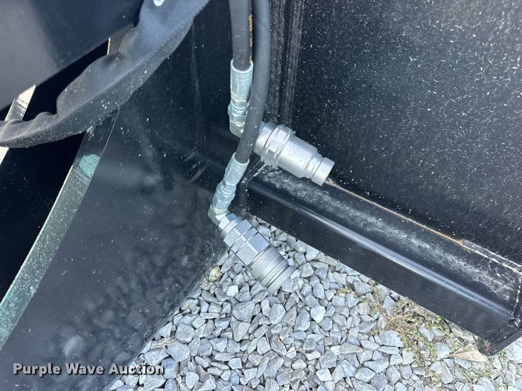 image for item EH7194 Prime skid steer grapple bucket