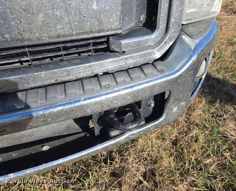 image for item EI4061 2012 Ford F350 Super Duty Crew Cab flatbed pickup truck