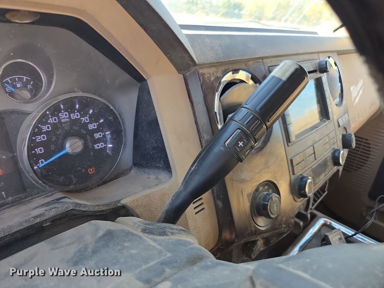 image for item EI4061 2012 Ford F350 Super Duty Crew Cab flatbed pickup truck