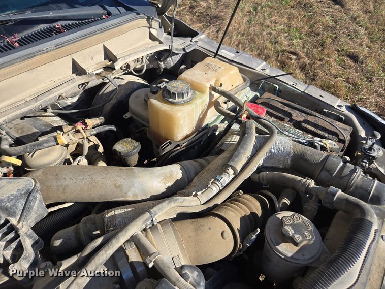 image for item EI4061 2012 Ford F350 Super Duty Crew Cab flatbed pickup truck