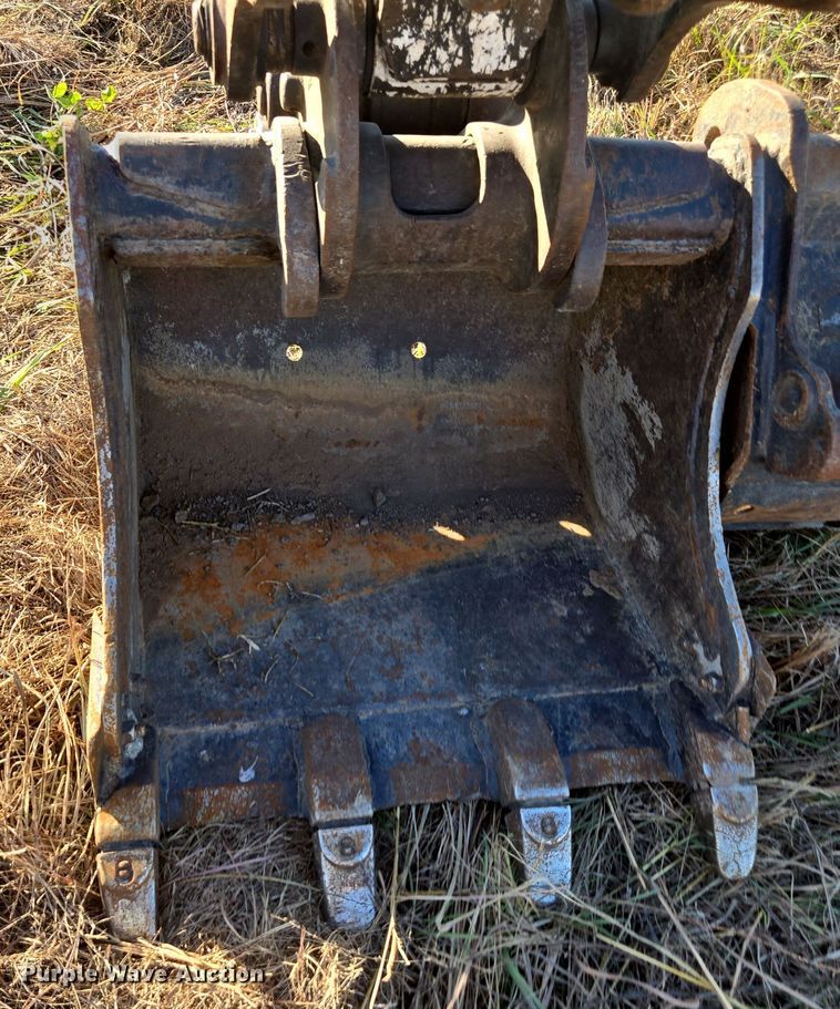 image for item EI4063 2011 Bobcat E35 mini excavator