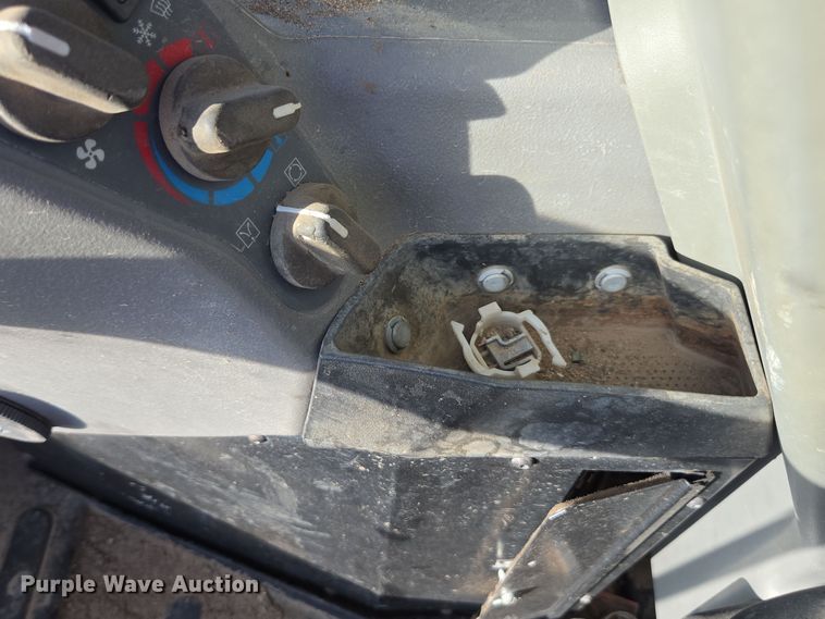 image for item EI4063 2011 Bobcat E35 mini excavator