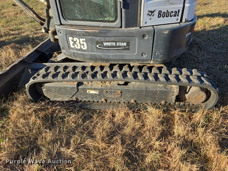 image for item EI4063 2011 Bobcat E35 mini excavator