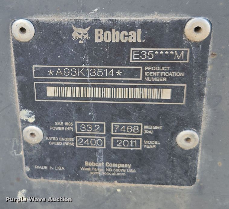 image for item EI4063 2011 Bobcat E35 mini excavator