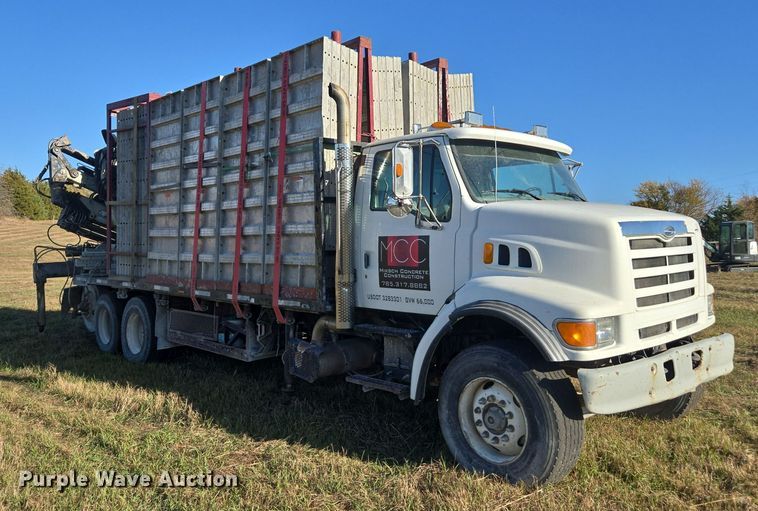 image for item EI4064 1999 Sterling L-Line crane truck