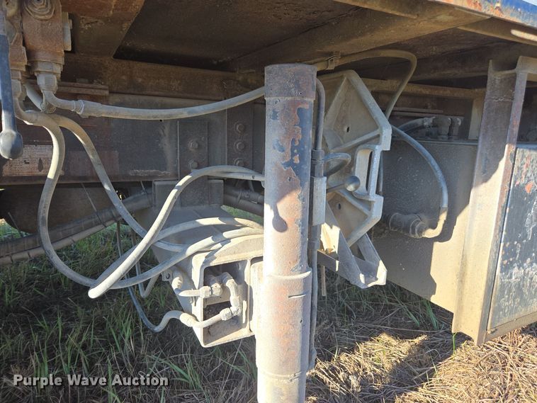 image for item EI4064 1999 Sterling L-Line crane truck