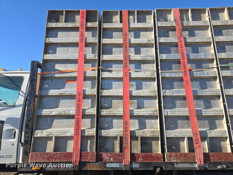 image for item EI4064 1999 Sterling L-Line crane truck