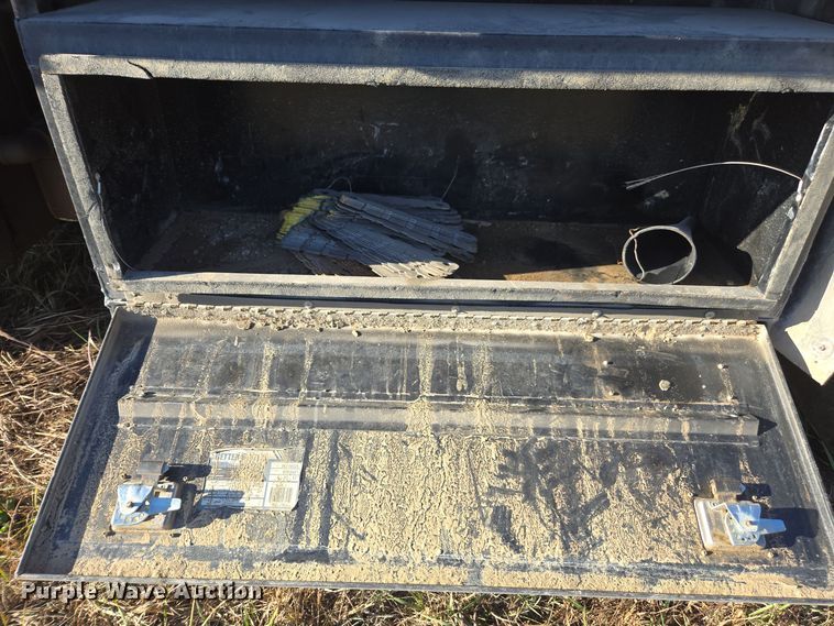 image for item EI4064 1999 Sterling L-Line crane truck