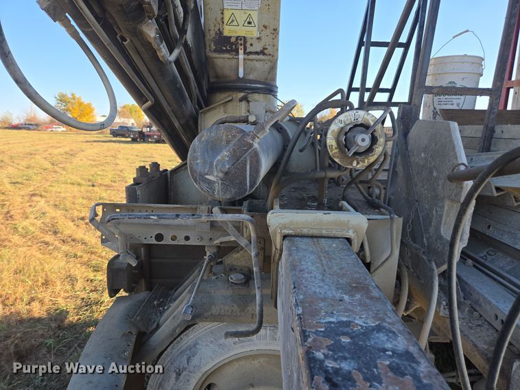 image for item EI4064 1999 Sterling L-Line crane truck