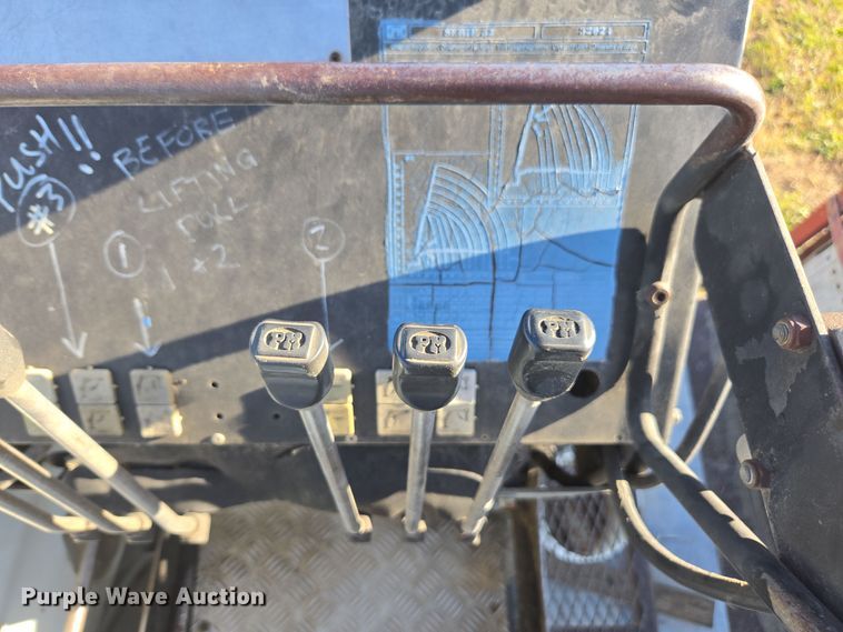 image for item EI4064 1999 Sterling L-Line crane truck