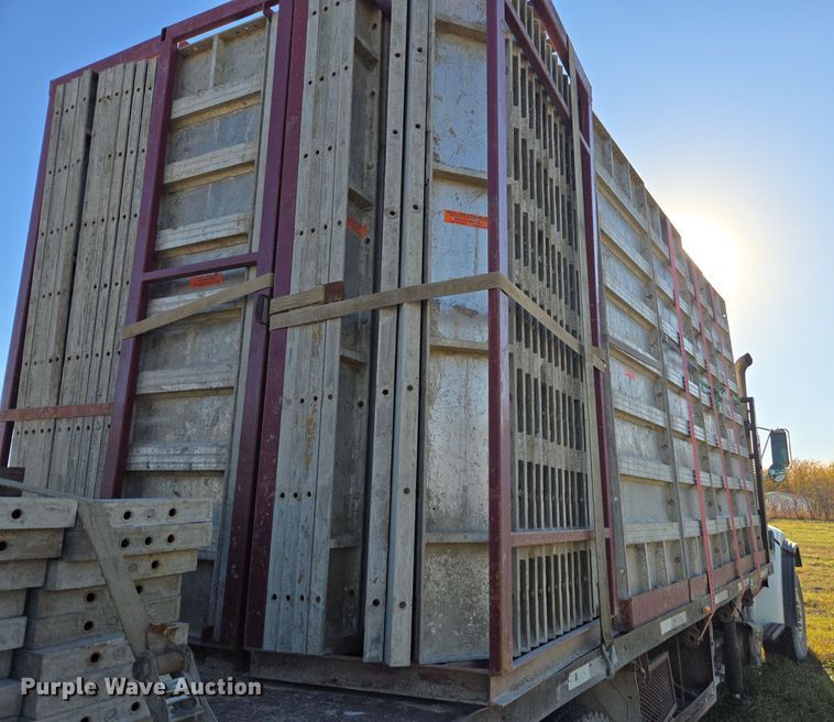 image for item EI4064 1999 Sterling L-Line crane truck