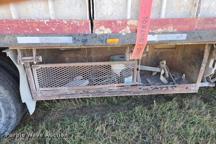 image for item EI4064 1999 Sterling L-Line crane truck