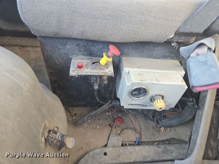 image for item EI4064 1999 Sterling L-Line crane truck