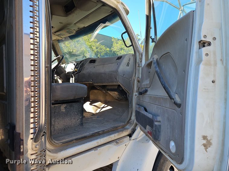 image for item EI8427 2008 Sterling LT8500 dump truck