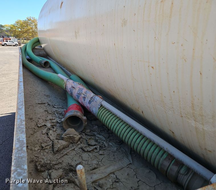 image for item EI8429 2003 International  8600 vacuum truck