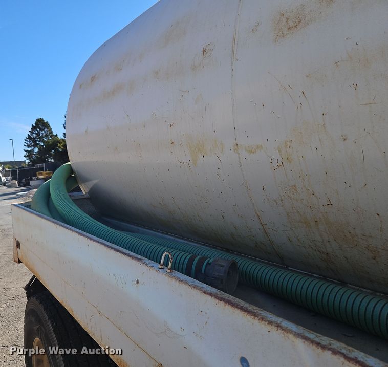 image for item EI8429 2003 International  8600 vacuum truck