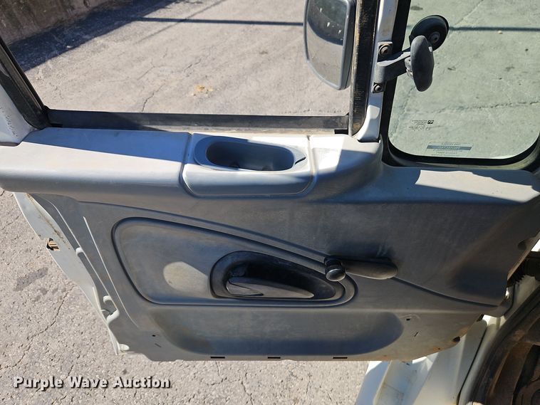 image for item EI8429 2003 International  8600 vacuum truck