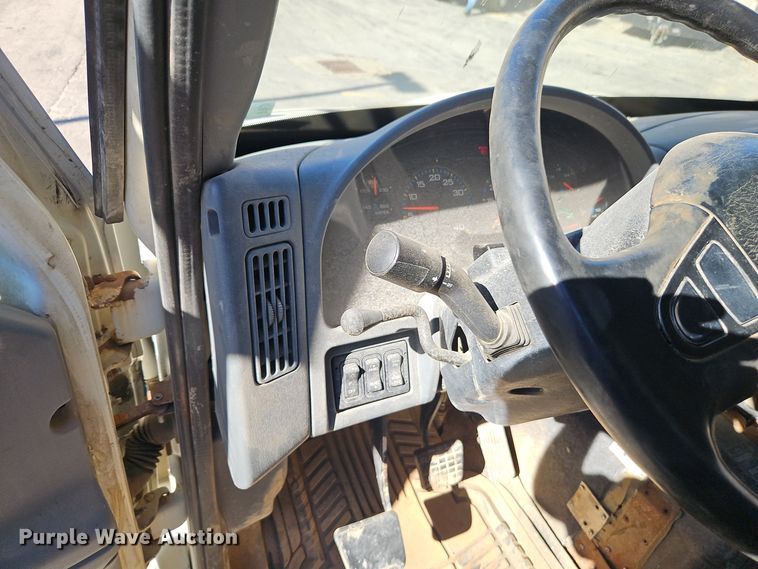 image for item EI8429 2003 International  8600 vacuum truck