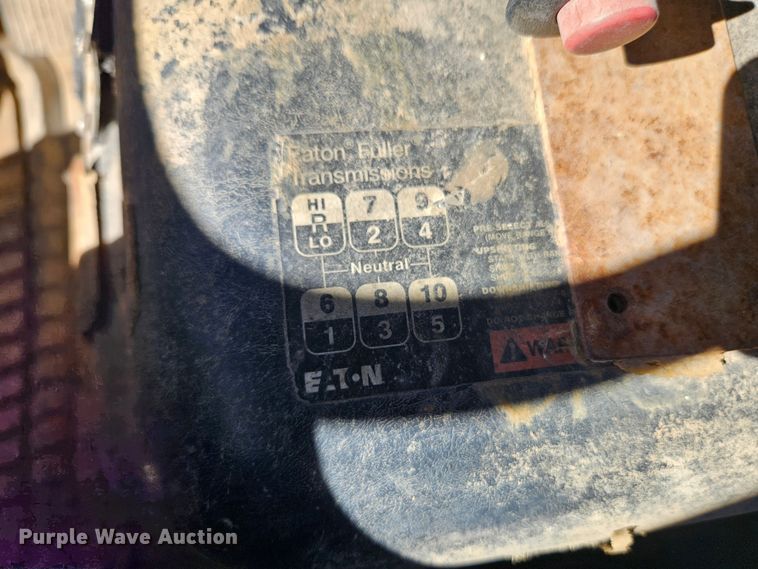 image for item EI8429 2003 International  8600 vacuum truck