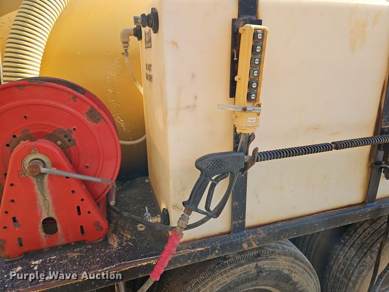 image for item EI8450 2014 Vac-Tron Equipment LP835 SDT vacuum excavator