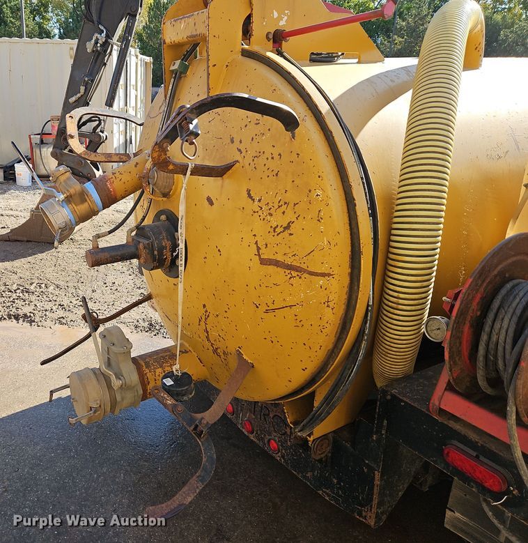 image for item EI8450 2014 Vac-Tron Equipment LP835 SDT vacuum excavator