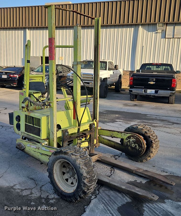 image for item EI8486 Donkey forklift