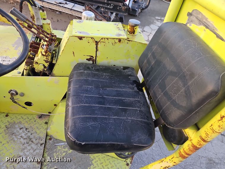 image for item EI8486 Donkey forklift