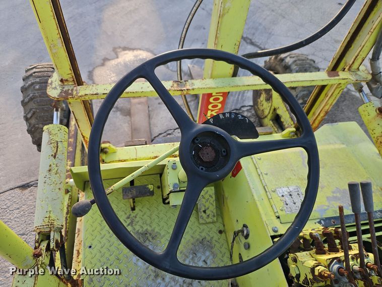 image for item EI8486 Donkey forklift