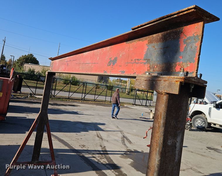 image for item EI8490 A frame gantry 