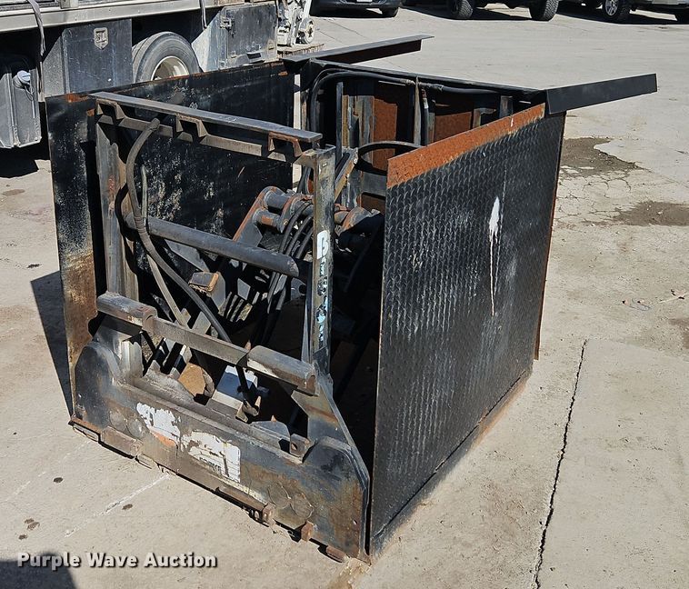 image for item EI8495 Brudi push/pull forklift attachment 