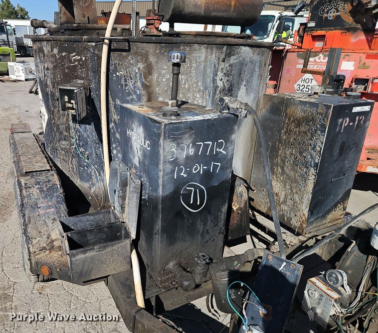 image for item EI8496 (2) Crafco EZ 400 melter applicators