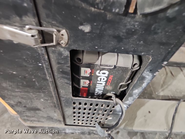 image for item EI8499 Vestil EPT-2748-45 pallet jack