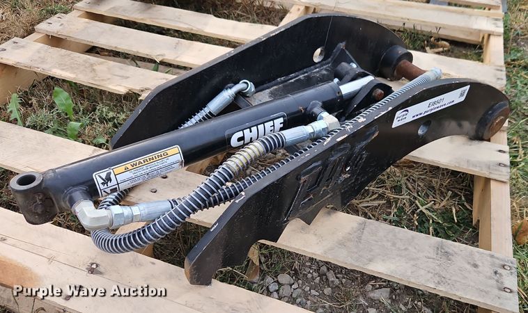 image for item EI8501 TAG  excavator attachments