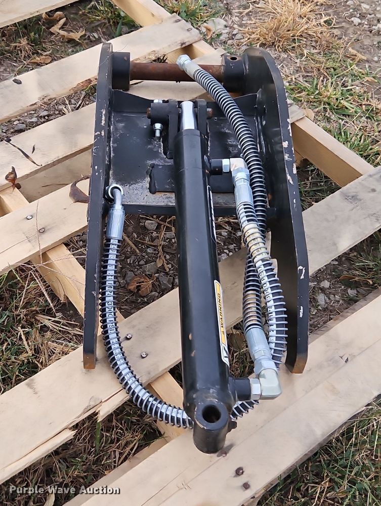 image for item EI8501 TAG  excavator attachments