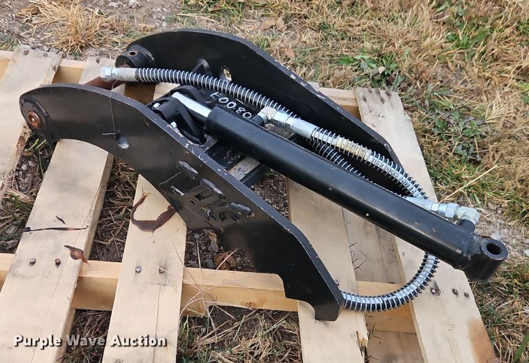 image for item EI8501 TAG  excavator attachments