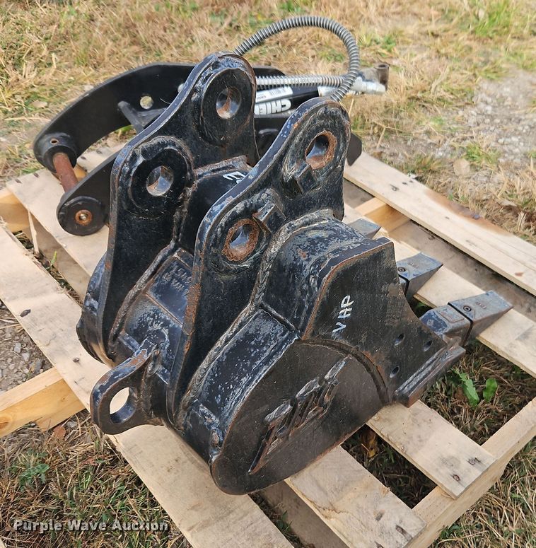 image for item EI8501 TAG  excavator attachments