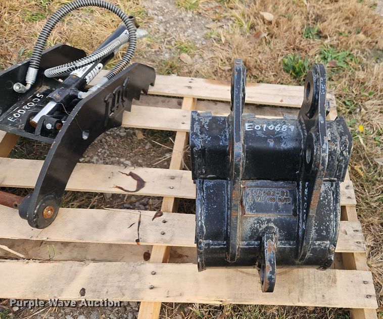 image for item EI8501 TAG  excavator attachments