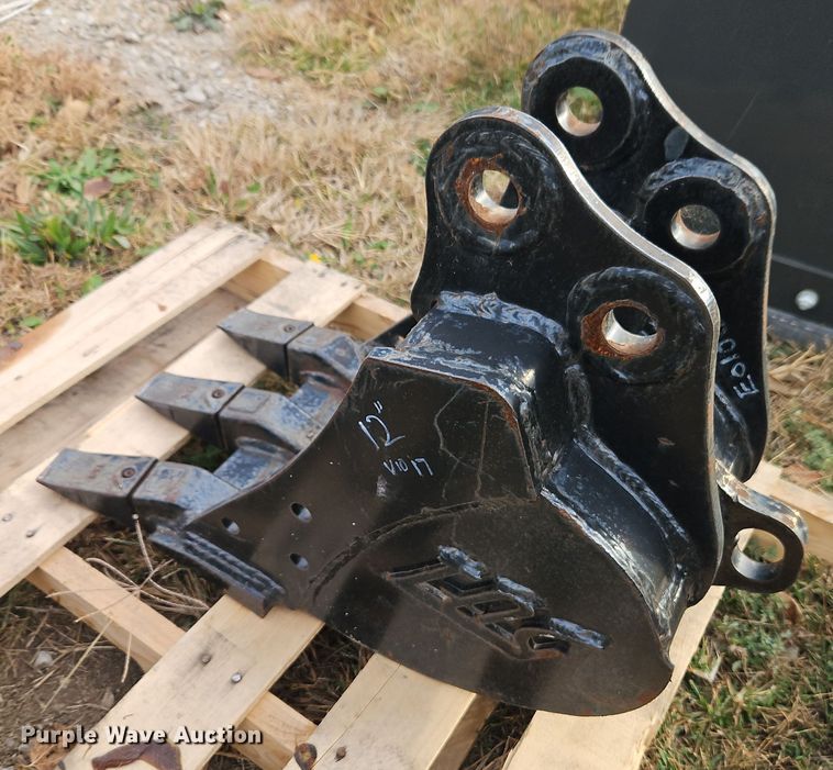 image for item EI8501 TAG  excavator attachments