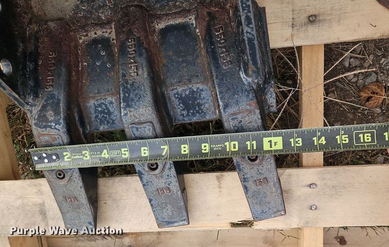 image for item EI8501 TAG  excavator attachments