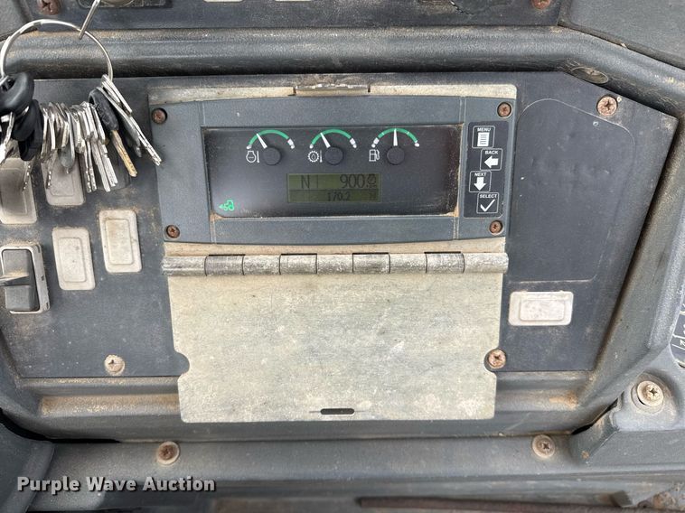 image for item EJ3120 2010 John Deere 310J backhoe