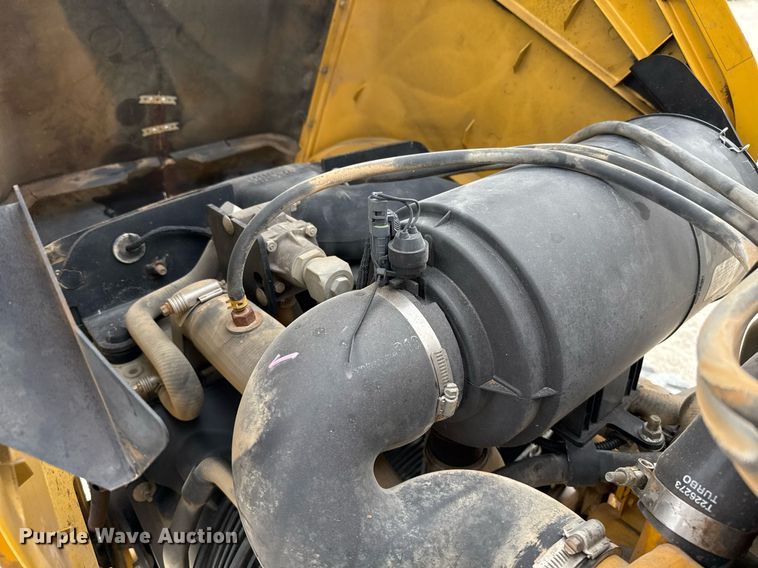 image for item EJ3120 2010 John Deere 310J backhoe