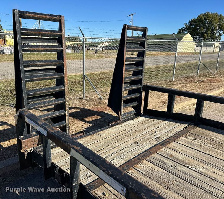 image for item EJ4990 2007 Tem-Trail  equipment trailer