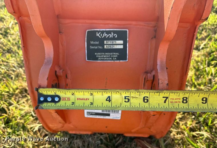 image for item EJ5017 Kubota  BT1971 excavator bucket