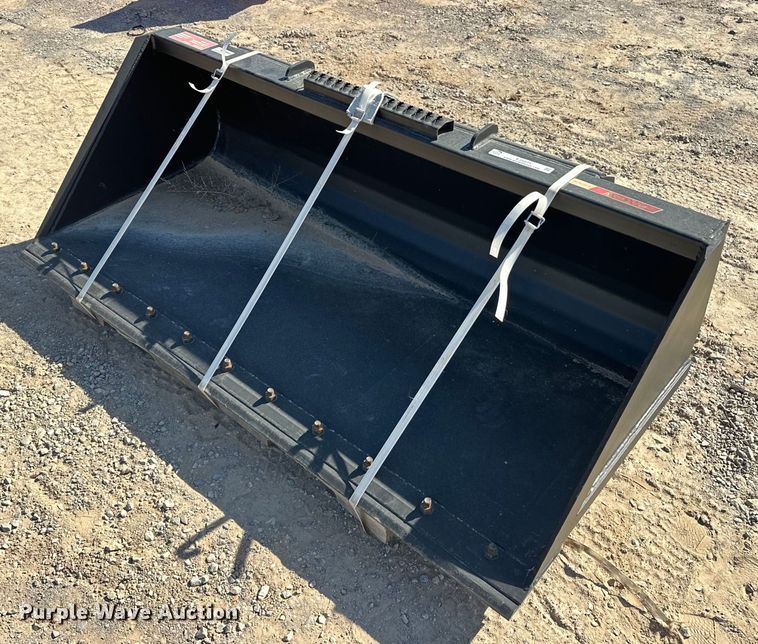 image for item EJ5035 2021 Arrow 2306605BUN skid steer bucket