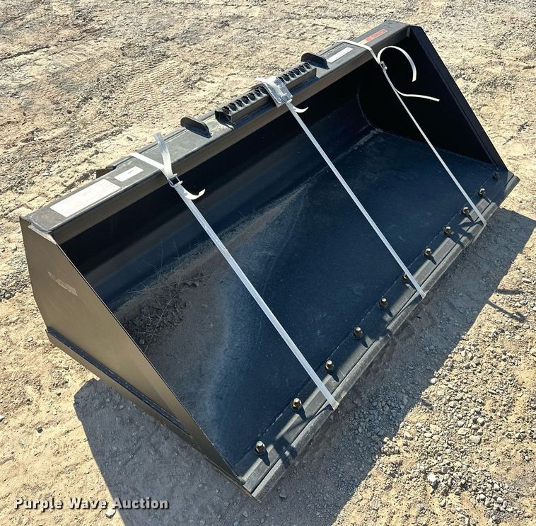 image for item EJ5035 2021 Arrow 2306605BUN skid steer bucket