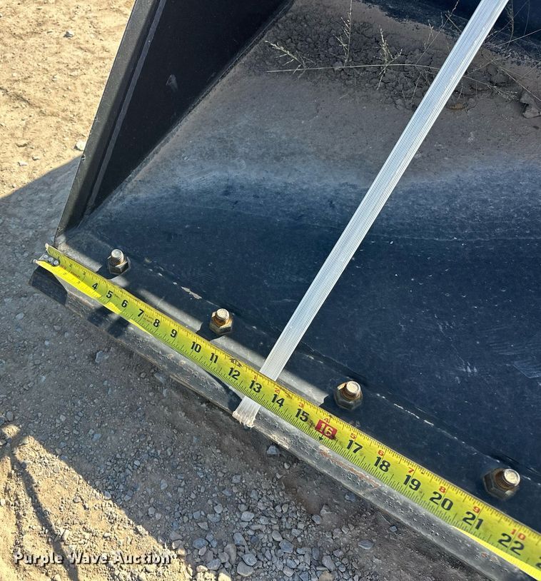 image for item EJ5035 2021 Arrow 2306605BUN skid steer bucket