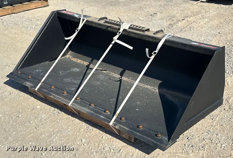 image for item EJ5036 2021 Arrow  2306605BUN skid steer bucket